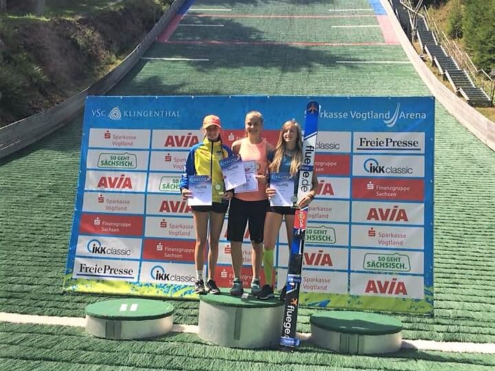Josephin Laue sichert sich Sieg beim 2. Springen der Alpencupserie